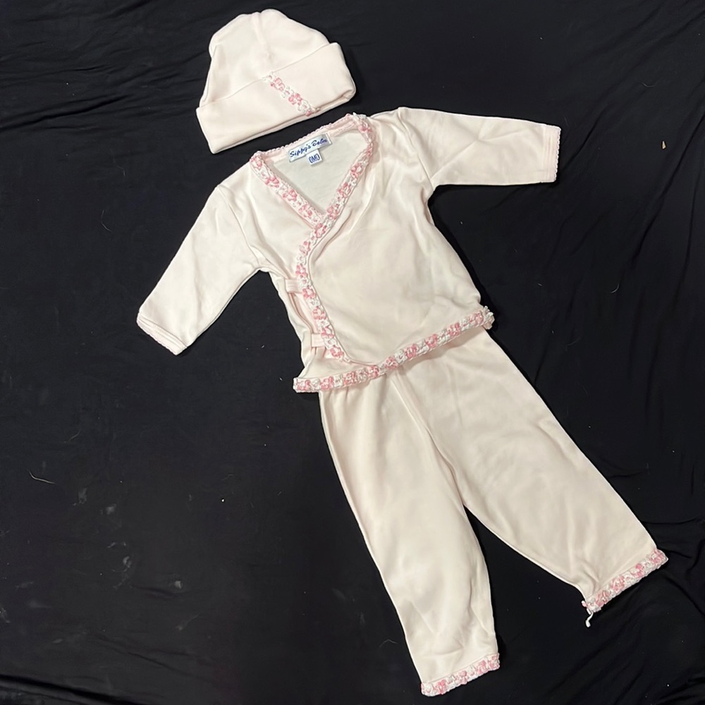 Pink newborn outfit